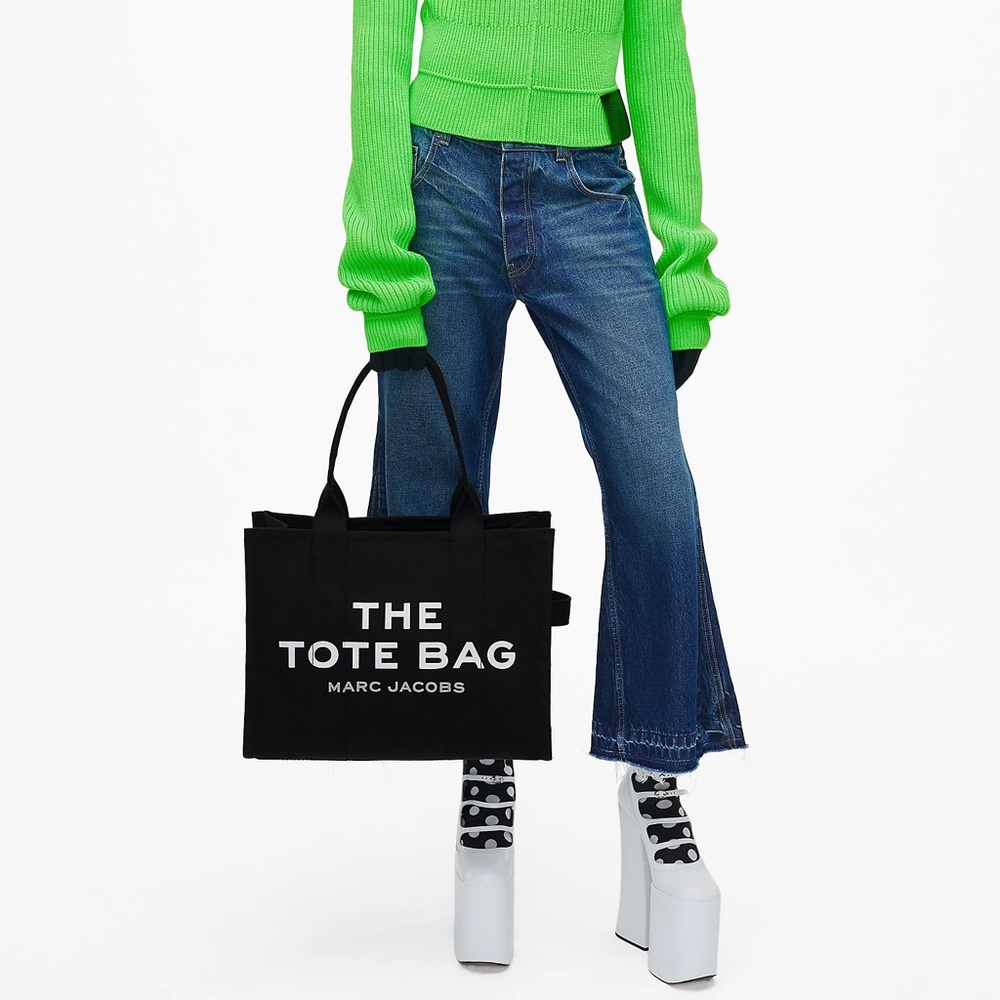 Marc Jacob’s Canvas Large Tote - Picture 5 of 7
